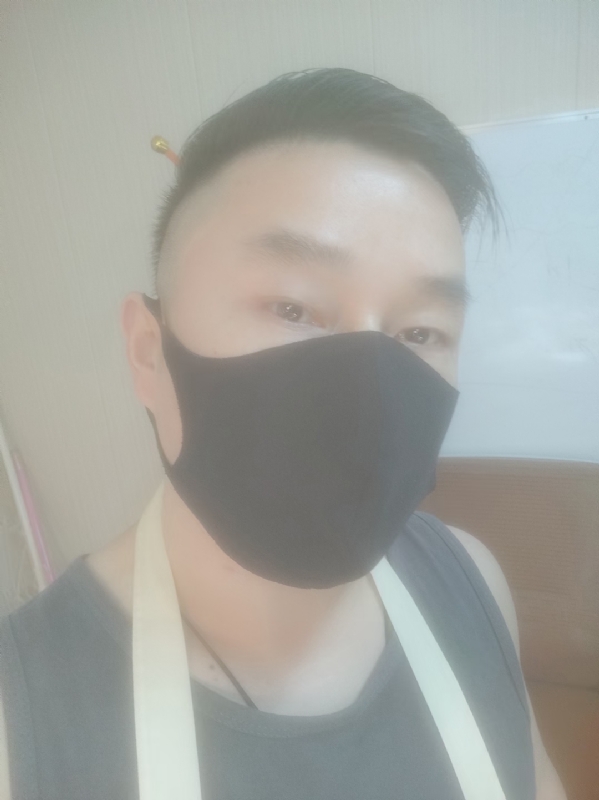 Poluk秦的第二张照片--广州残疾人相亲网